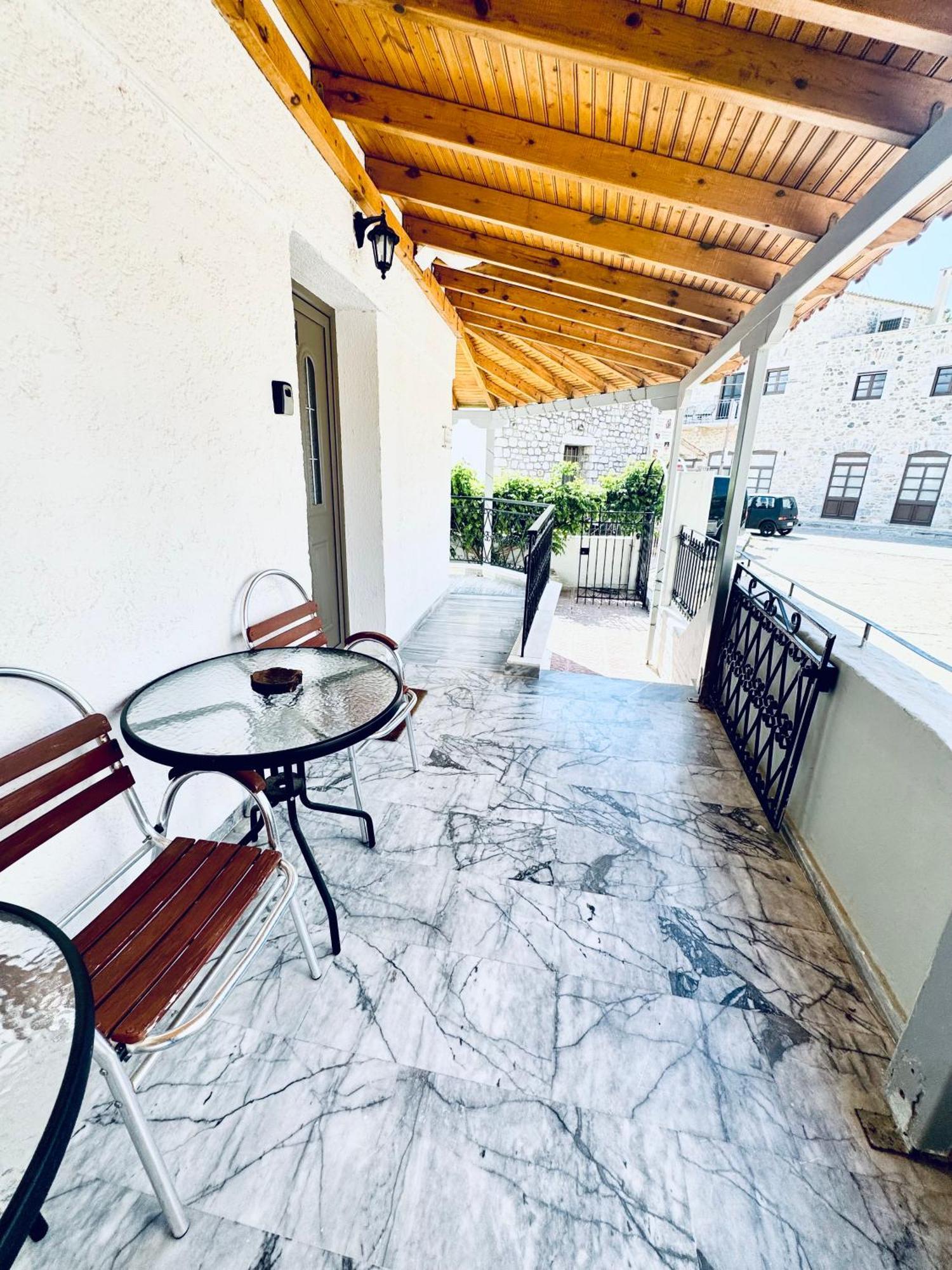 Hotel Mani Spot Areopoli Exterior foto